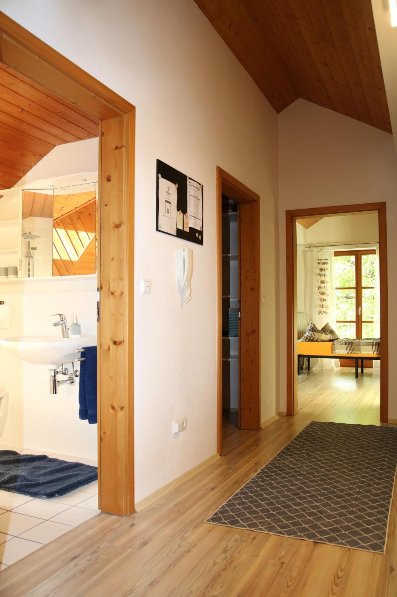 - Dachgeschoss Schmuckstueck * Wolnzach